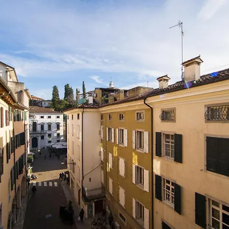 Ferienwohnung Mandi Mandi Al Centro Udine Exterior foto
